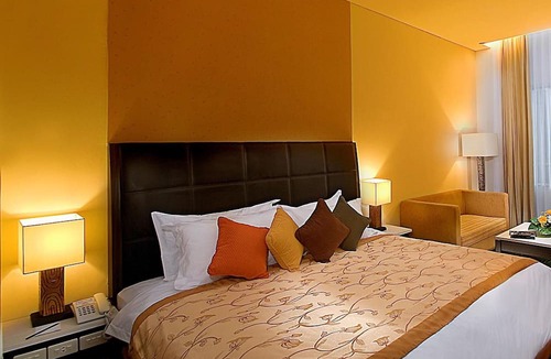 Braga Hotel | Golden Flower Hotel Bandung