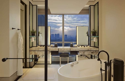 Jakarta Hotel | Keraton at The Plaza, The Unbound Collection by Hyatt