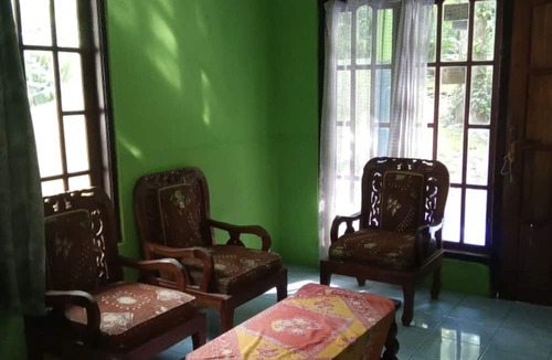 Kokap House | Sri Homestay