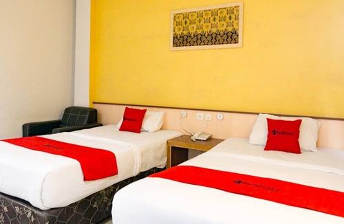 Jayapura Hotel | RedDoorz near Pelabuhan Jayapura