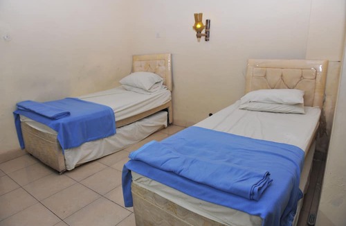 Balecatur Hotel | Hotel Queen Star