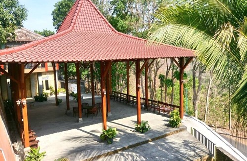 Srimulyo Hotel | Bina Karya Guesthouse