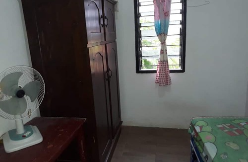 Gubeng House | Homestay Mas Arjuna - Female Only