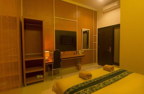 Sari Harjo Hotel | Savita Garden Inn