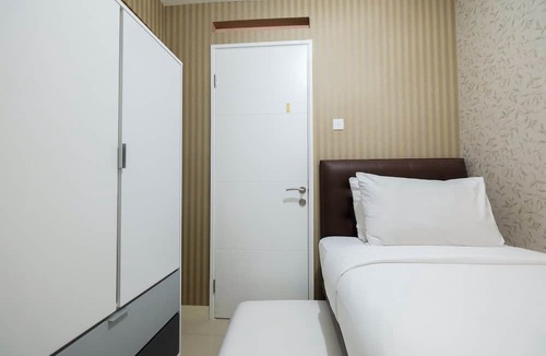 Jatinegara Apartment | Homely 2 Bedroom at Bassura City Apartment By Travelio