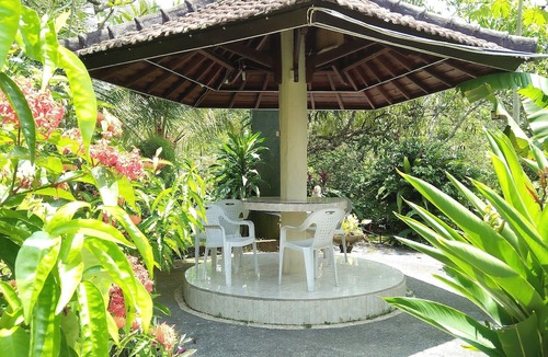 Melaya Bed & Breakfast | Puri Eling Blimbingsari