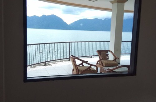 Maninjau Hotel | Hotel Maninjau Indah