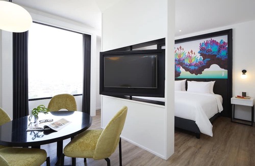 Braga Hotel | de Braga, ARTOTEL Curated