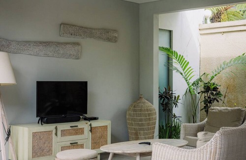 Buahan Bed & Breakfast | Daun Lebar Villas