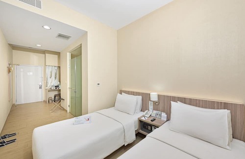 Manado City Centre Hotel | Grand Whiz Megamas Manado
