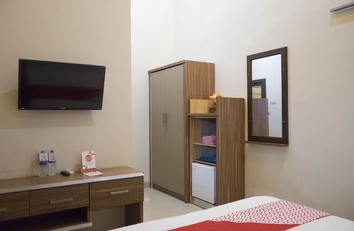 Jambi Hotel | OYO 1283 Guest House Loemajan