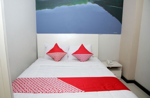 Palu Hostel | OYO 1264 Brizky Hotel