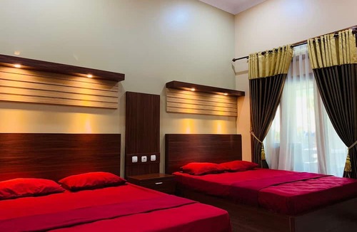 Batu Karas House | Rivana Hotel