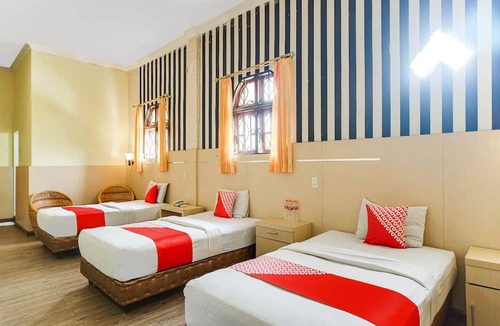 Tanjung Balai Hotel | OYO 1140 Hotel Tresya Tanjung Balai