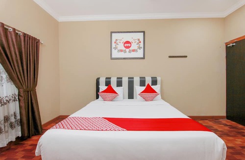 Berastagi Hotel | OYO 799 Hotel Dieng