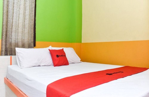 Ambon Hotel | RedDoorz near Universitas Pattimura Ambon