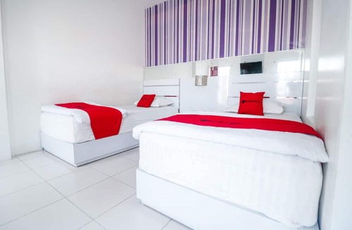 Balikpapan Hotel | RedDoorz near Terminal Batu Ampar