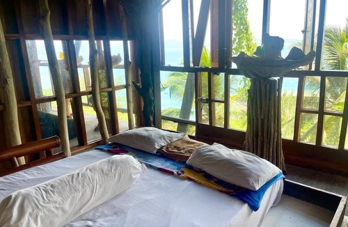 Cisolok House | Karang Aji Beach Villa