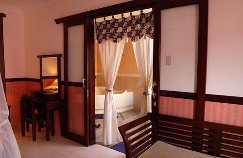 Mulyosari Hotel | Swaloh Hill Resort