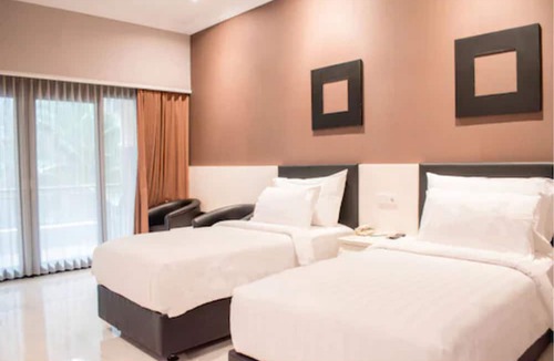 Jember Hotel | Luminor Hotel Jember by WH