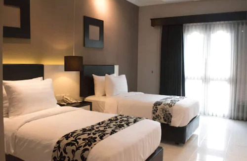 Jember Hotel | Luminor Hotel Jember by WH