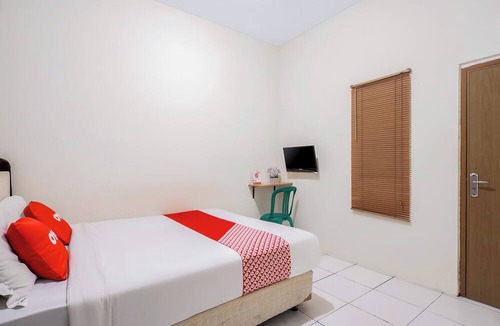Tanjung Duren Utara Hotel | Hotel O Lontar Residence