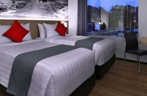 Waru Hotel | NEO+ Waru Sidoarjo by Aston