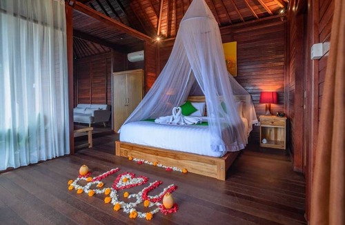 Sidemen Bed & Breakfast | Patal Kikian Villas