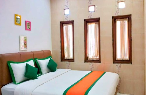 Mlati Villa | Homestay Jogja dekat Taman Pelangi by Simply Homy