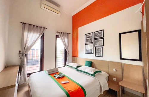 Condongcatur Villa | Homestay Sawitsari dekat Pakuwon Mall dan UGM by Simply Homy