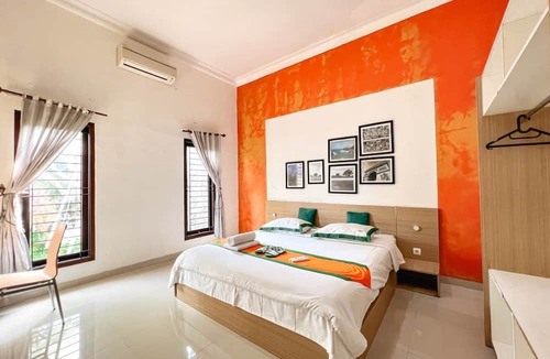 Condongcatur Villa | Homestay Sawitsari dekat Pakuwon Mall dan UGM by Simply Homy