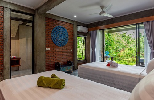 Kayu Putih Hotel | Alamanda Lovina