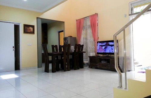 Tegalgundil Hostel | Cendana Mulia Hostel