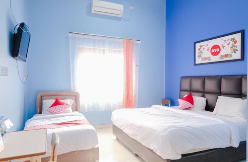 Klojen Hotel | Hotel O Guest House Amalia Malang