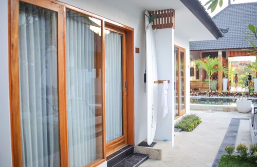 Medahan Bed & Breakfast | Villa Casablanca Surf Keramas