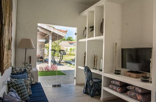Sigar Penjalin Villa | Beachfront 3 Bedroom Villa, Private Pool