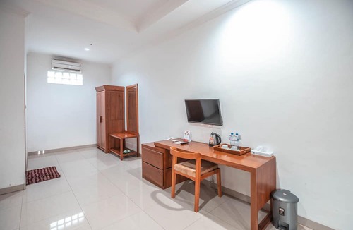 Bekasi Timur Hotel | Hotel O Bunga Karang Hotel