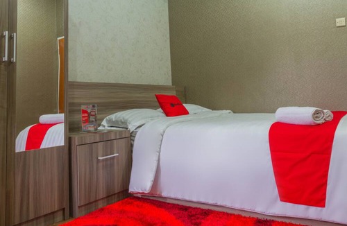 Cileunyi House | RedDoorz Plus near IPDN