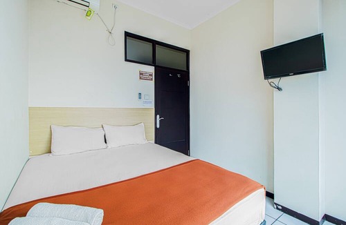 Bandung House | Bantal Guling Alun-Alun Bandung