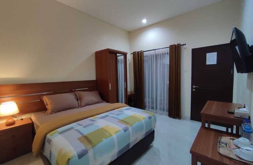 Salatiga House | Nirvana House (Guest House Syari'ah)