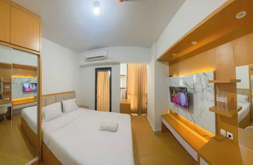 Jatingaleh Apartment | Neat 1Br Studio At The Alton Apartment