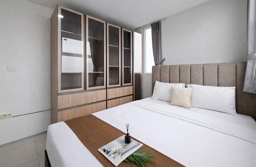 Serpong Apartment | Comfy White 2Br For 3 Pax At Tuscany Residence