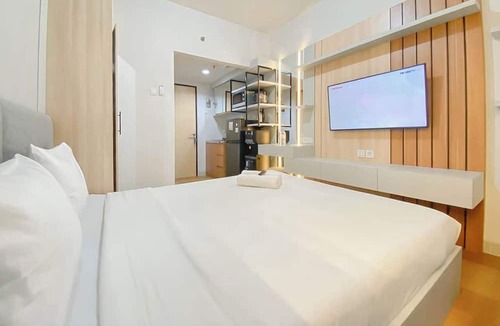 Jatingaleh Apartment | Compact Studio With City View At The Alton Apartment