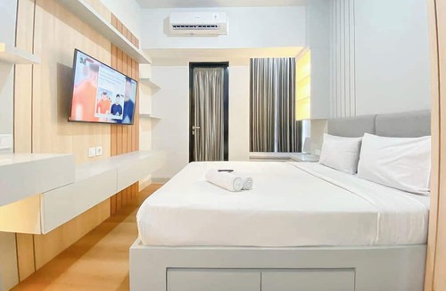 Jatingaleh Apartment | Compact Studio With City View At The Alton Apartment
