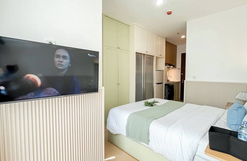 Semanggi Apartment | Urban Chic Studio Room At Ciputra World 2 Apartment