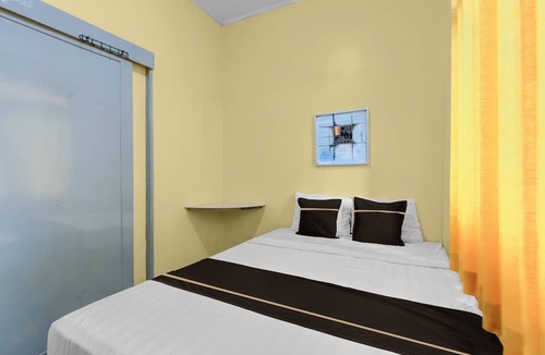 Banguntapan Hotel | OYO 95136 Jec Plumbon Homestay Syariah