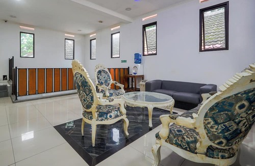 Bogor Tengah House | Bogor Guesthouse by ARBA