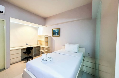 Siwalankerto Apartment | Modern Studio Near Petra Christian University At The Square Surabaya Apartment