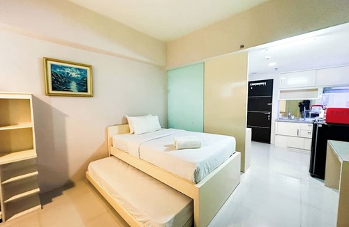 Siwalankerto Apartment | Modern Studio Near Petra Christian University At The Square Surabaya Apartment