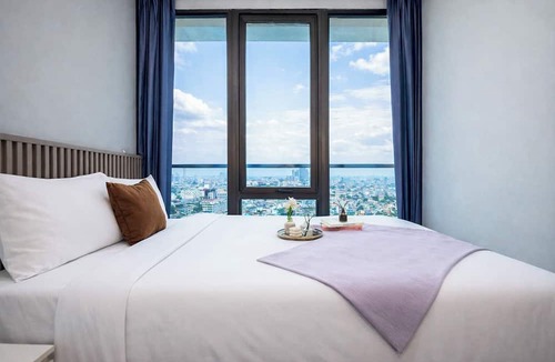 Old Jakarta Apartment | Chic And Lovely 2Br At Apartment Capitol Suites